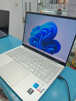 New Laptop HP Pavilion 14 16GB Intel Core I5 SSD 1T