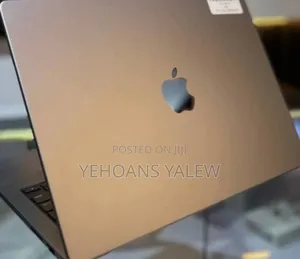 Photo - New Laptop Apple MacBook Pro M1 32GB Apple M1 Pro SSD 1T