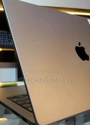 New Laptop Apple MacBook Pro M1 32GB Apple M1 Pro SSD 1T