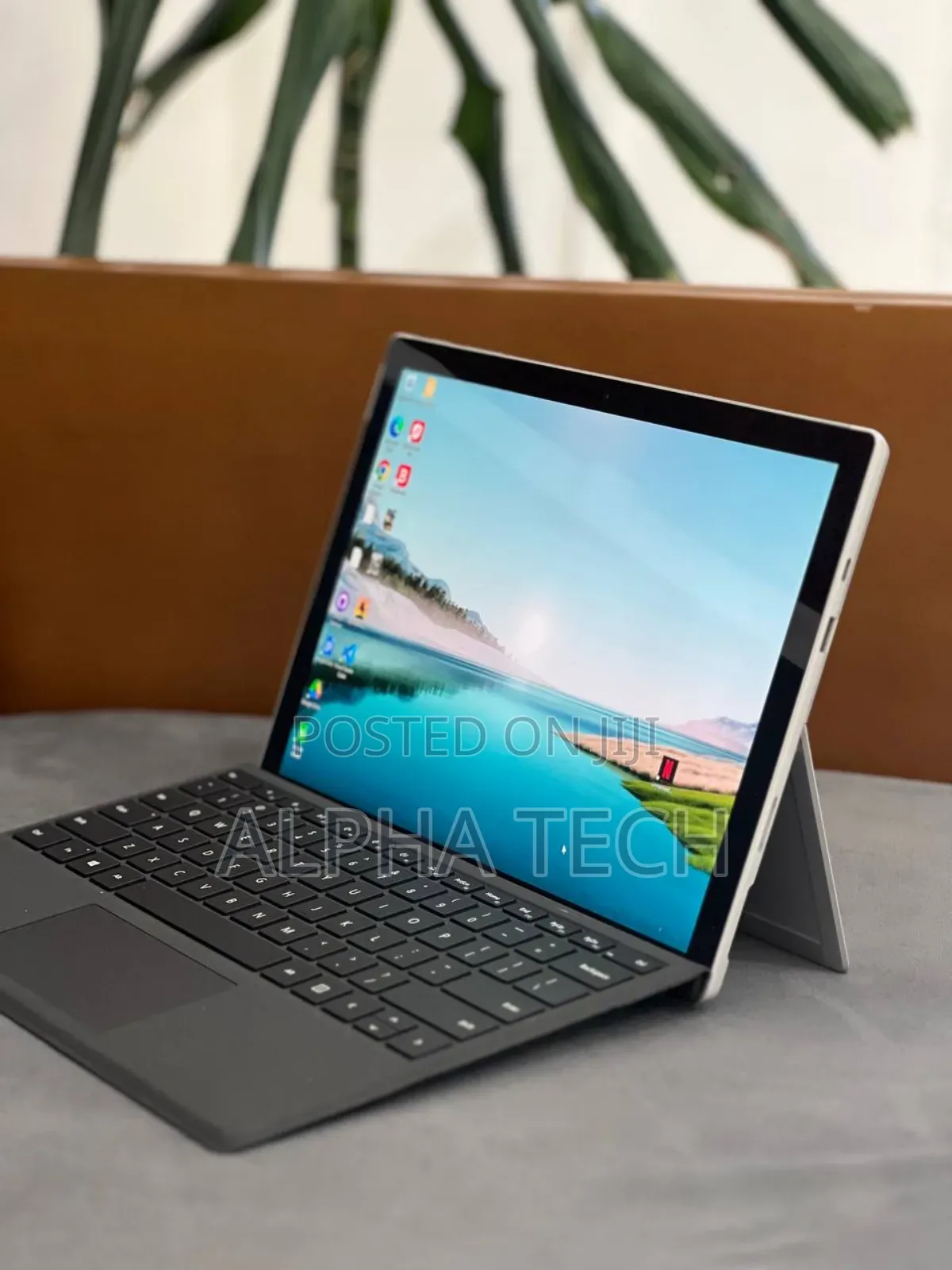 New Laptop Microsoft Surface Pro 4 8GB Intel Core I5 SSD 256GB