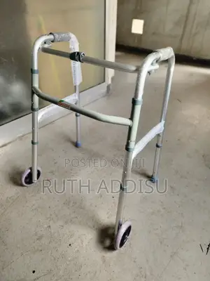 Photo - Medical Walker峙我safe Walker疑似walker殲我medical Walker New