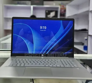 New Laptop HP 16GB AMD Ryzen 5 SSD 512GB