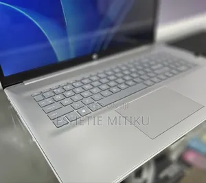 New Laptop HP 16GB AMD Ryzen 5 SSD 512GB