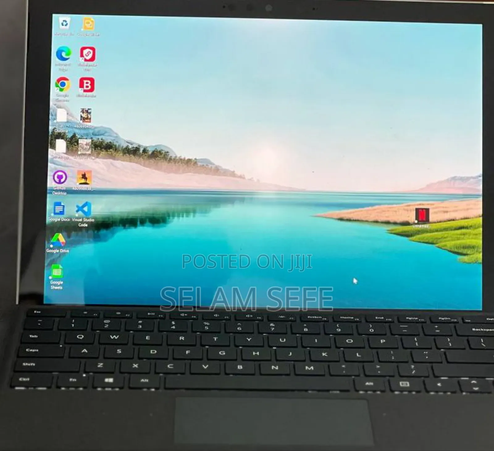 New Laptop Microsoft Surface 8GB Intel Core I5 SSD 256GB