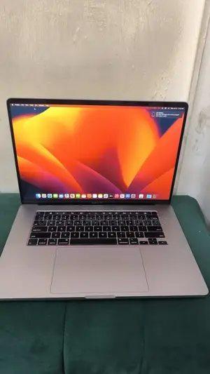 New Laptop Apple MacBook Pro 2019 16GB Intel Core i9 SSD 1T