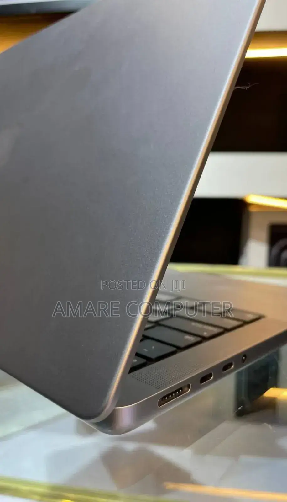 New Laptop Apple MacBook Pro M1 16GB Apple M1 Pro SSD 1T