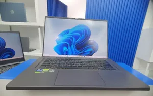 New Laptop Asus 16GB Intel Core I9 SSD 1T