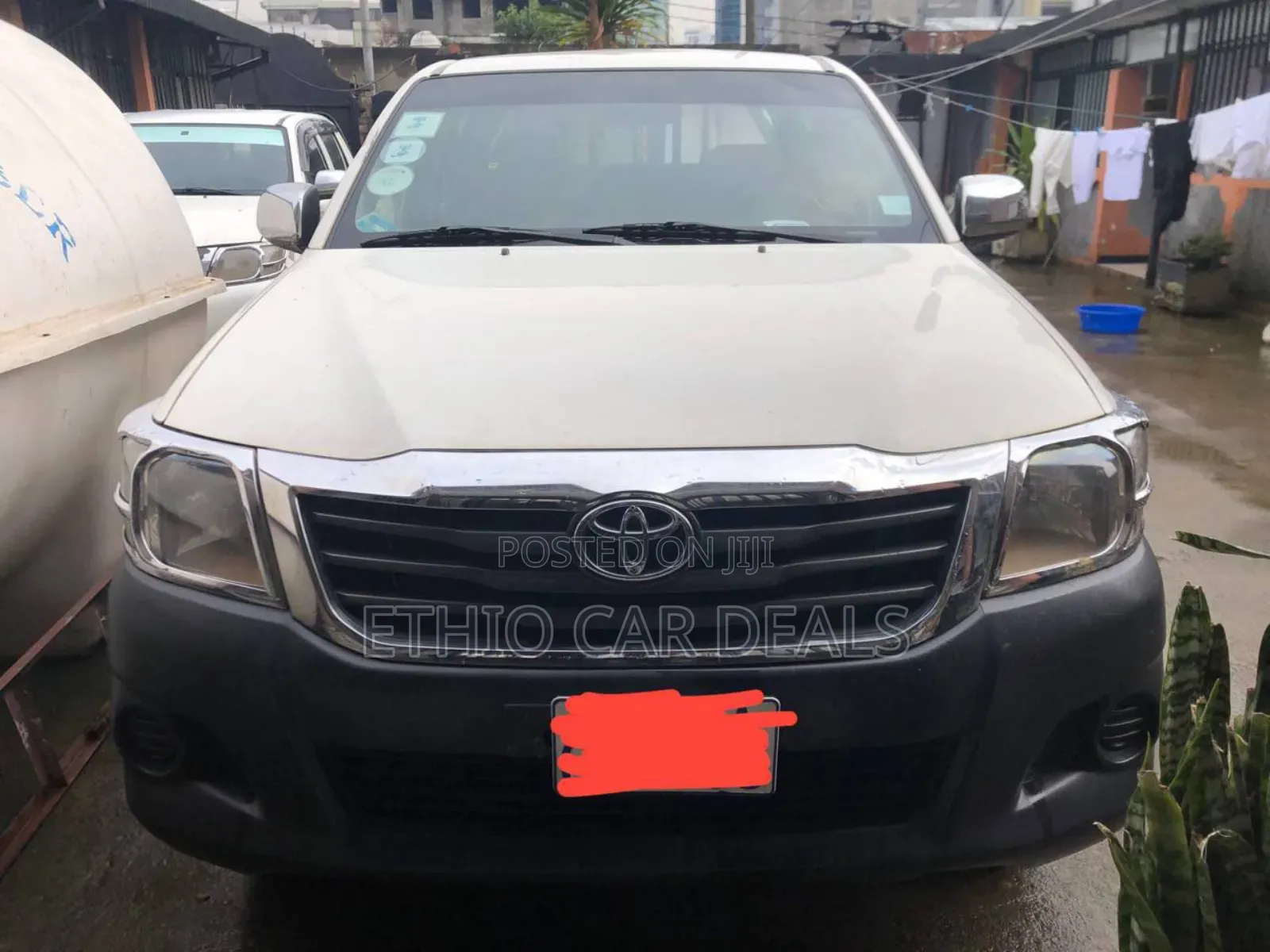 Toyota Hilux 2.5 D-4D 4X4 SRX 2012 White