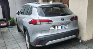 Toyota Corolla Cross Hybrid 2024 Silver
