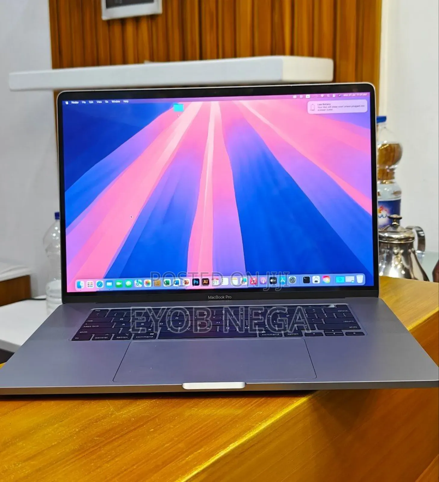 New Laptop Apple MacBook Pro 2019 16GB Intel Core I7 SSD 512GB