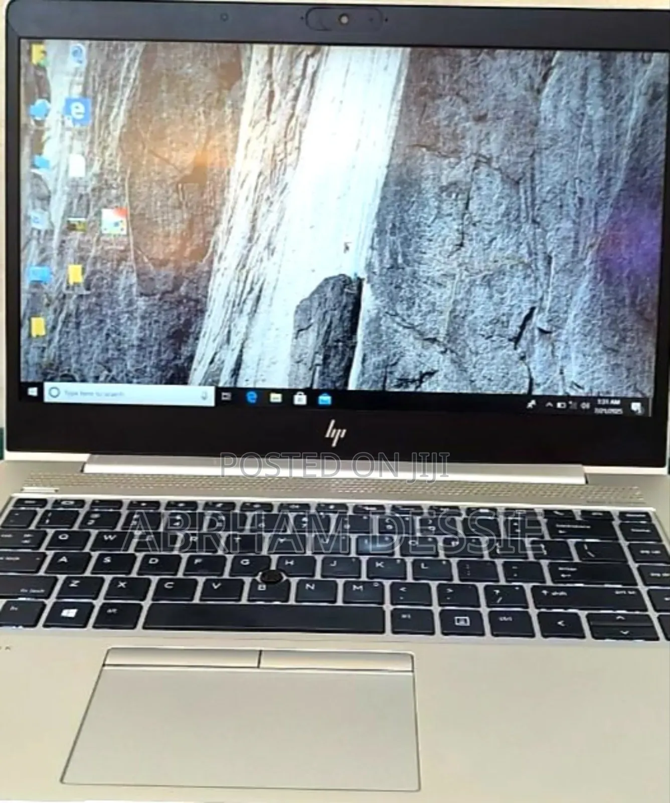 New Laptop HP 8GB AMD Ryzen 5 SSD 256GB
