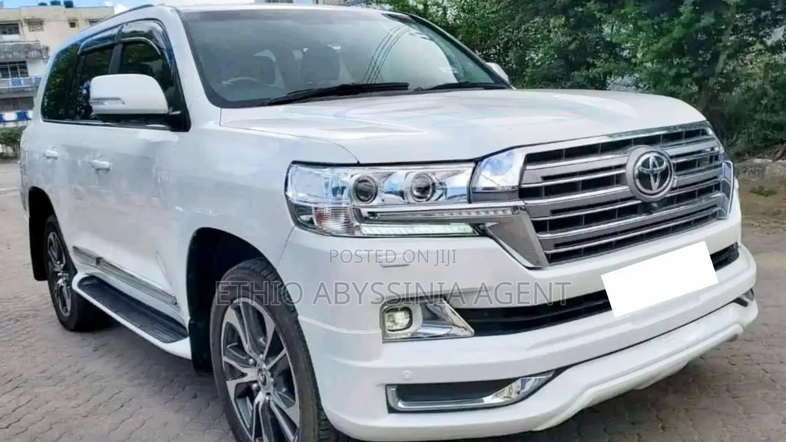 Land Cruiser Lc200 for Rent