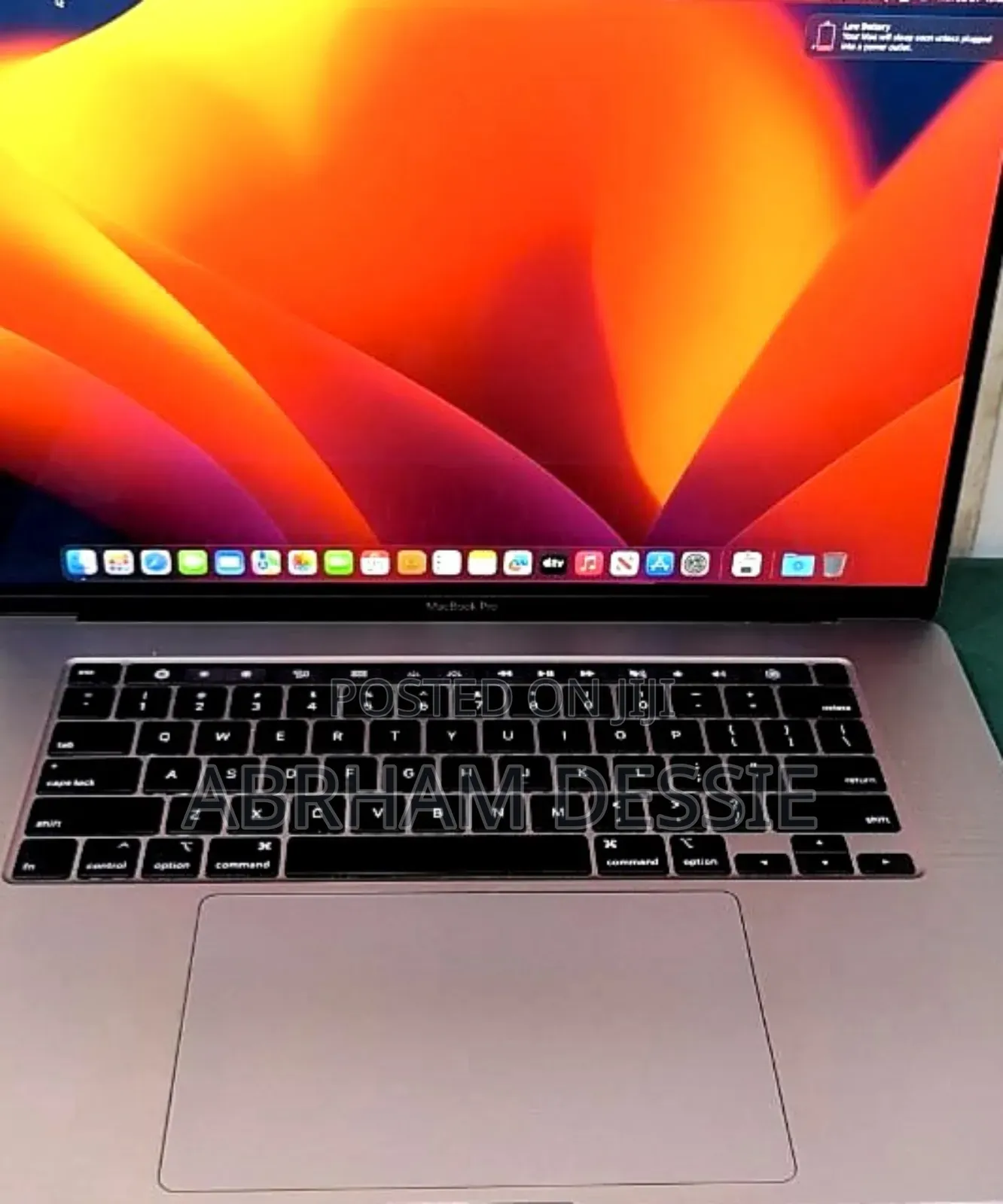 New Laptop Apple MacBook Pro 2019 16GB Intel Core I9 SSD 512GB