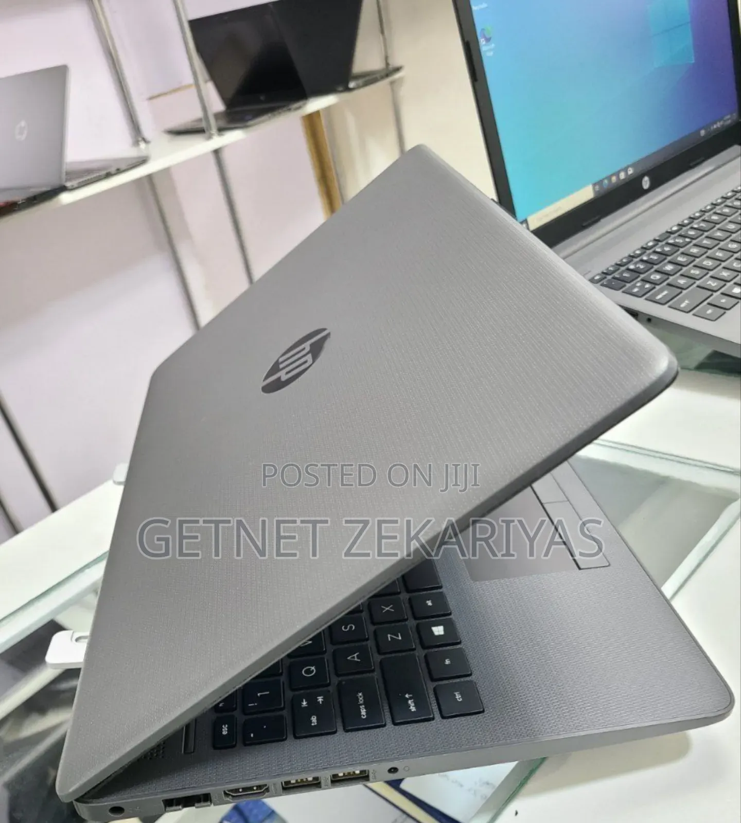 New Laptop HP Stream Notebook 4GB Intel Core I3 HDD 1T