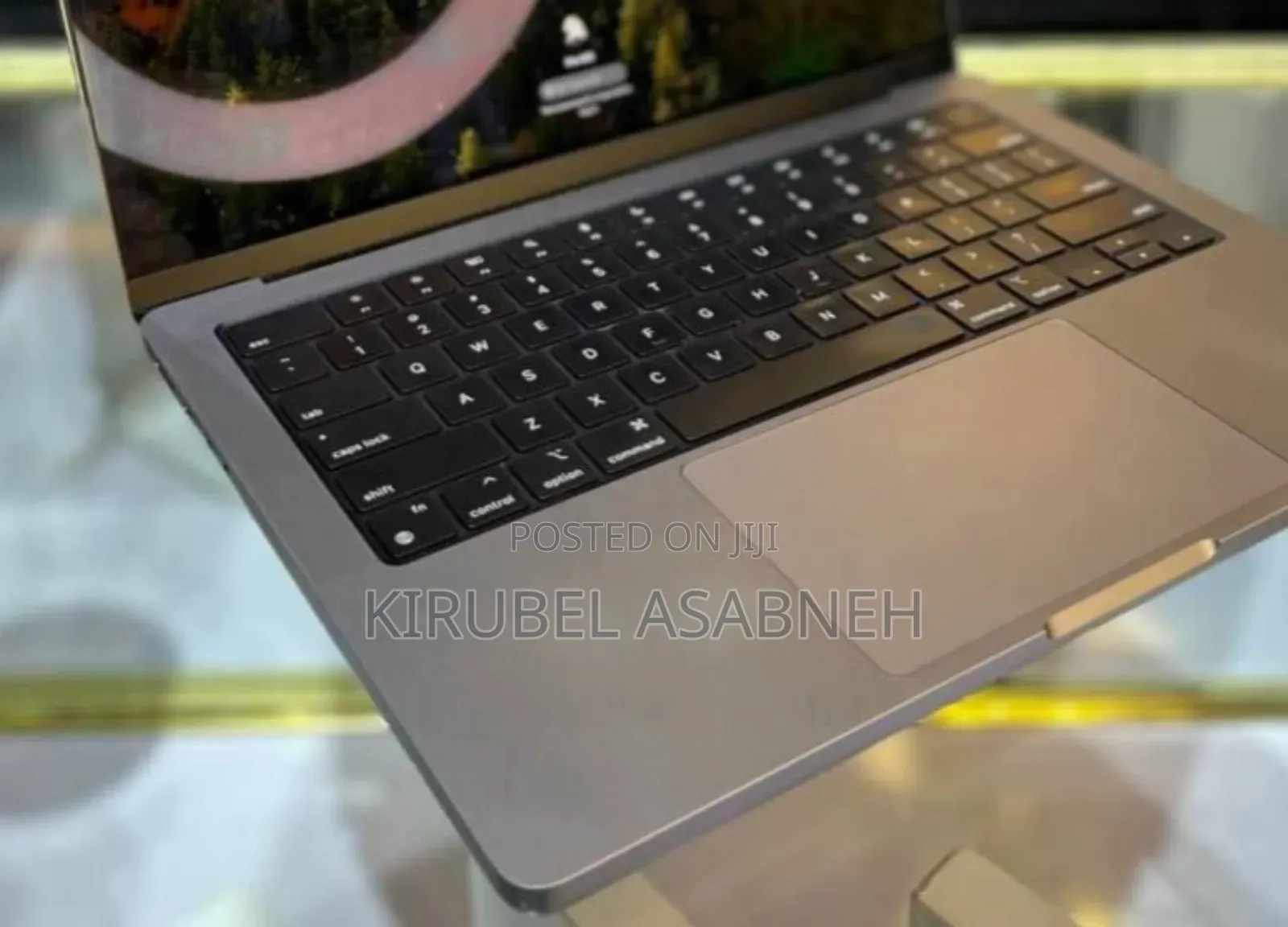 New Laptop Apple MacBook Pro M1 32GB Apple M1 Pro SSD 1T