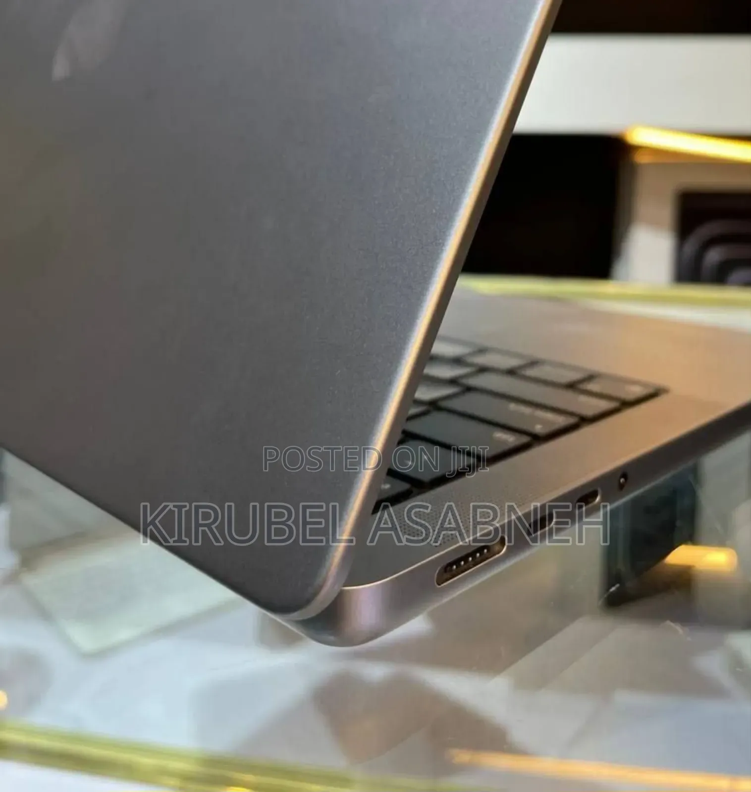 New Laptop Apple MacBook Pro M1 32GB Apple M1 Pro SSD 1T