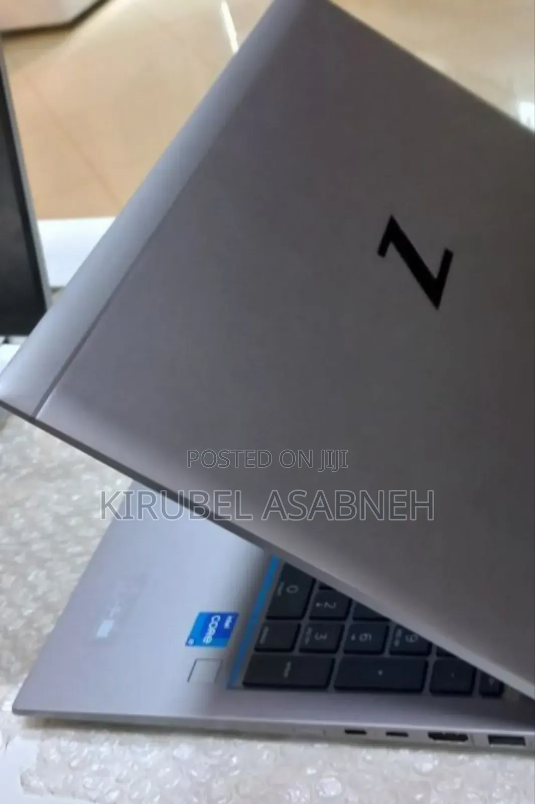 New Laptop HP ZBook Firefly G8 16GB Intel Core I7 SSD 512GB