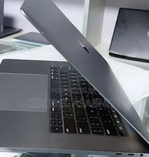 New Laptop Apple MacBook Pro 2019 16GB Intel Core I7 SSD 512GB
