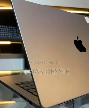 New Laptop Apple MacBook Pro M1 32GB SSD 1T