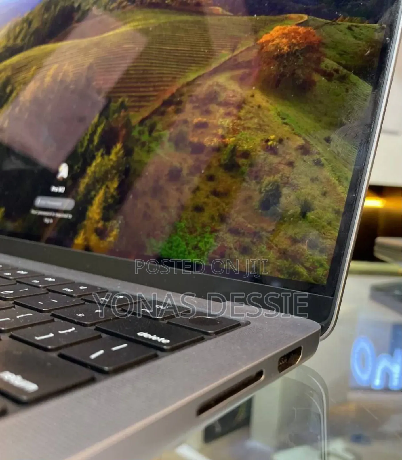 New Laptop Apple MacBook Pro M1 32GB SSD 1T