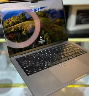 New Laptop Apple MacBook Pro M1 32GB SSD 1T