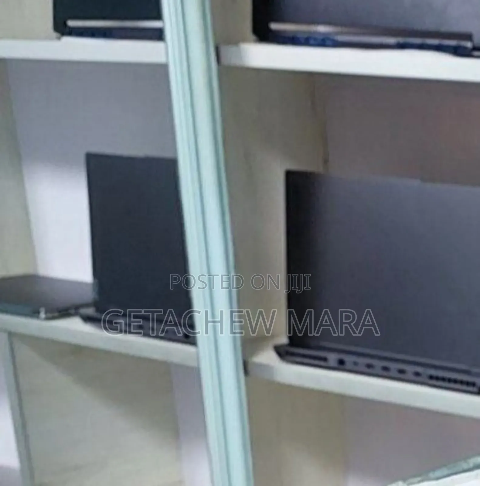 New Laptop Apple MacBook Pro 2019 16GB Intel Core I7 SSD 512GB