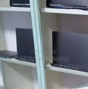 New Laptop Apple MacBook Pro 2019 16GB Intel Core I7 SSD 512GB