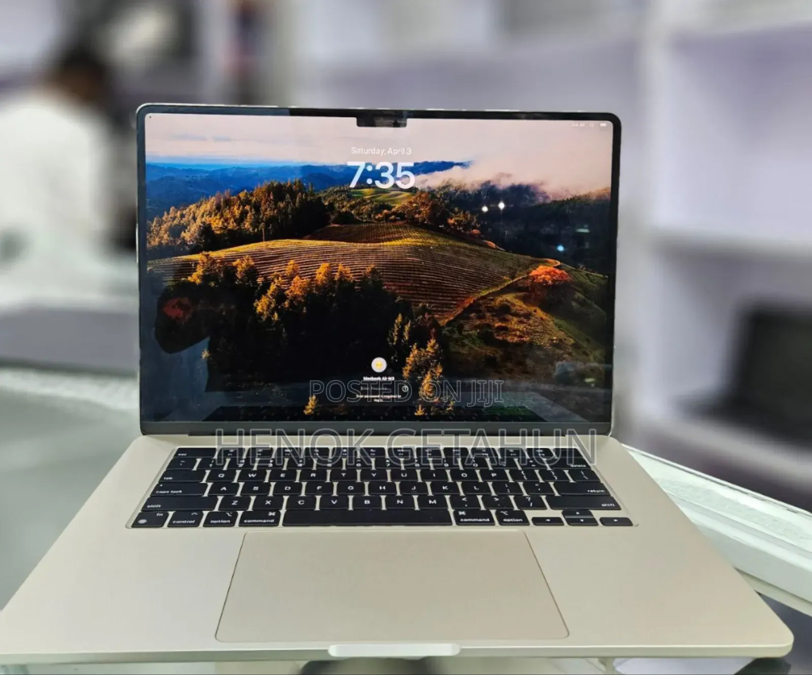 New Laptop Apple MacBook Air 2024 M3 15-Inch 8GB Apple M3 SSD 256GB