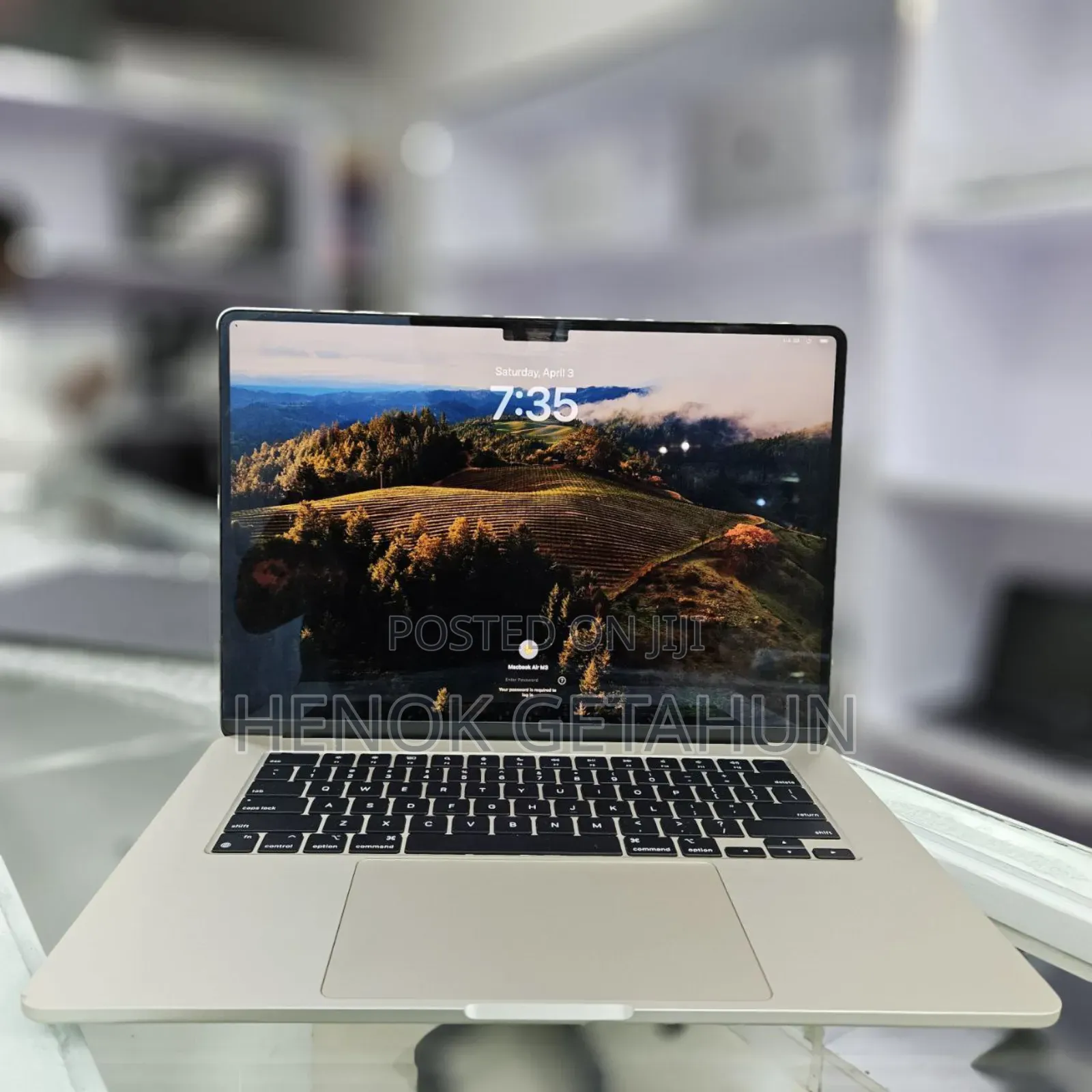 New Laptop Apple MacBook Air 2024 M3 15-Inch 8GB Apple M3 SSD 256GB