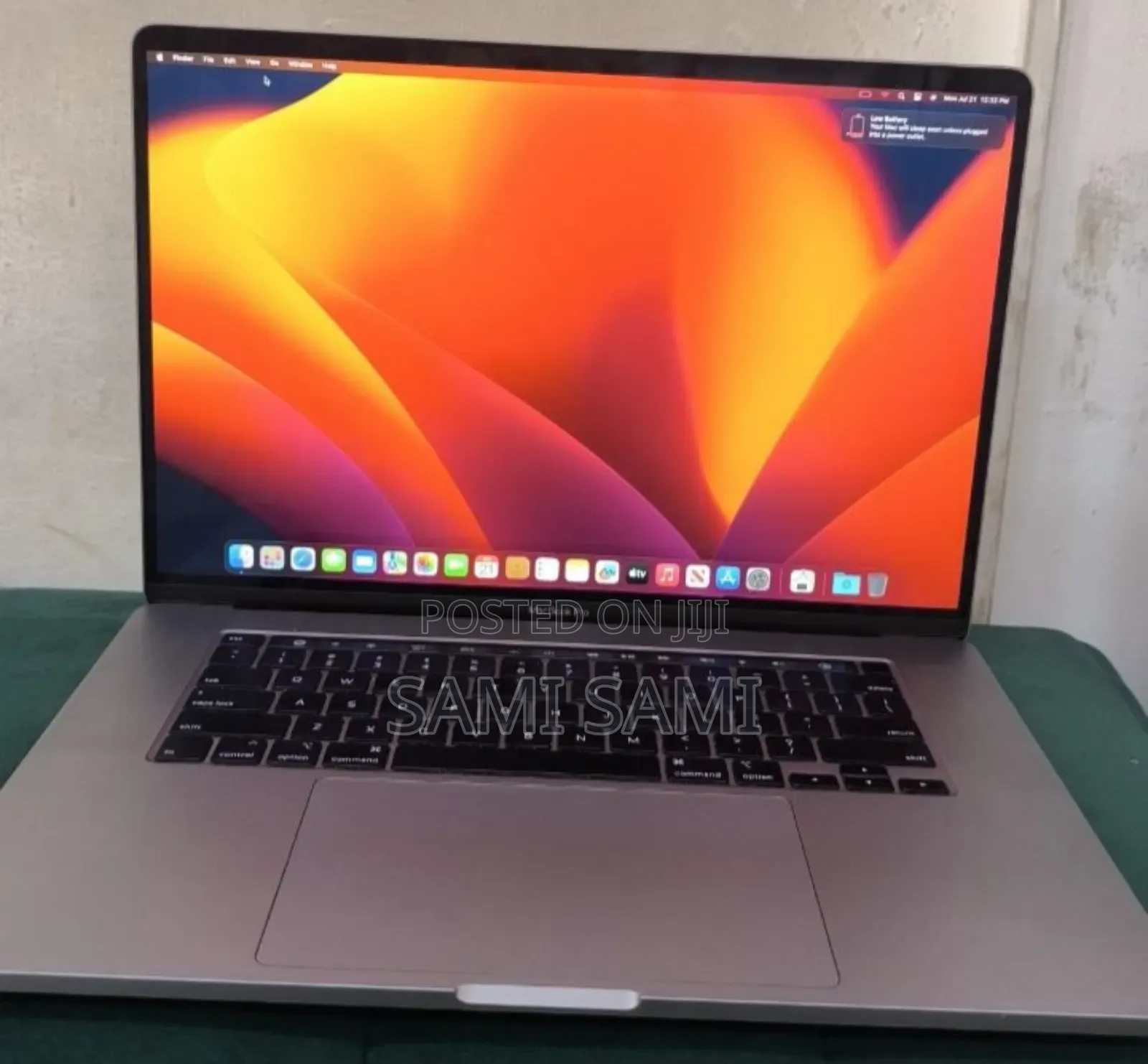 New Laptop Apple MacBook Pro 2019 16GB Intel Core I9 SSD 512GB