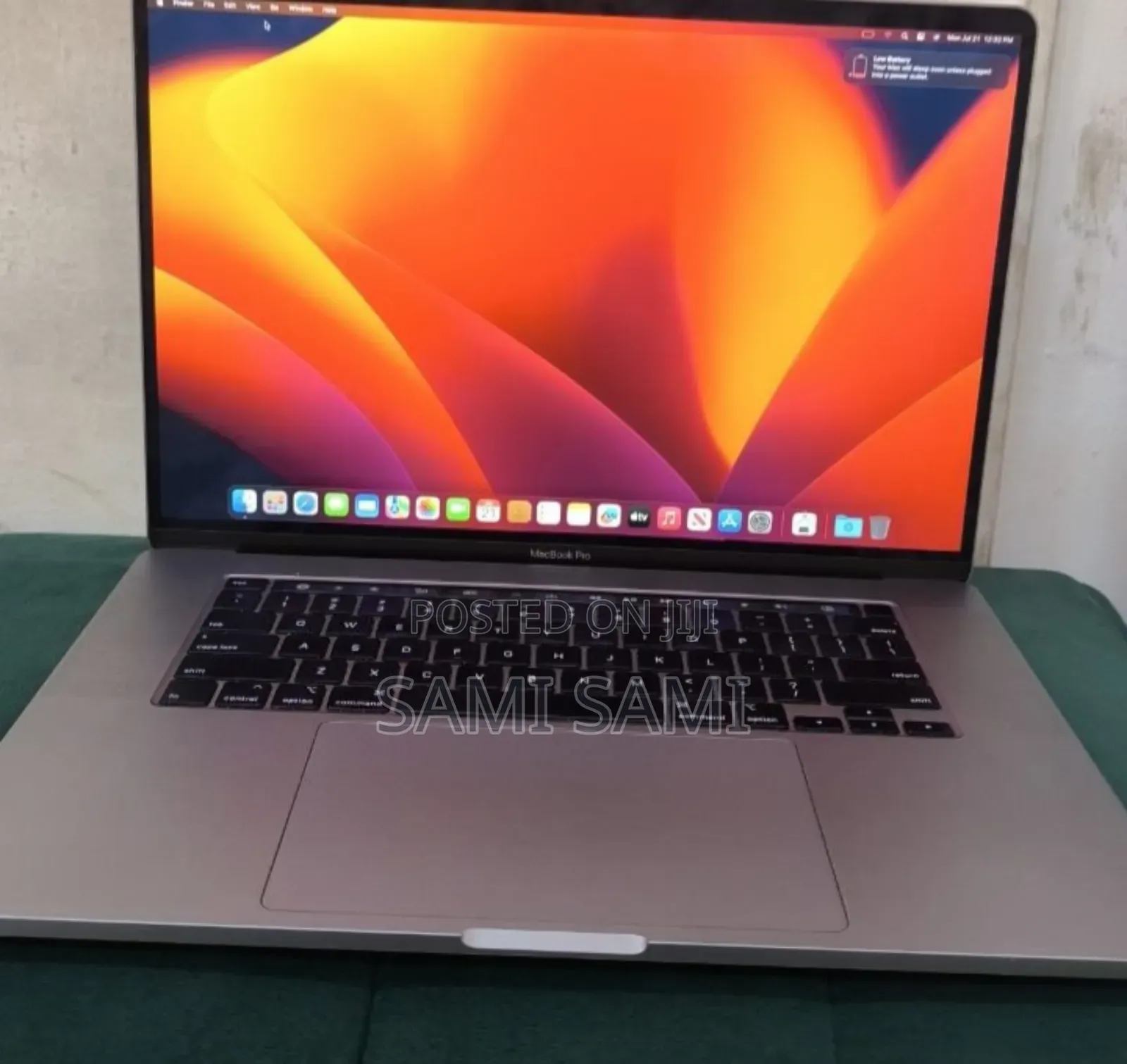 New Laptop Apple MacBook Pro 2019 16GB Intel Core I9 SSD 512GB