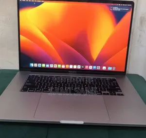 New Laptop Apple MacBook Pro 2019 16GB Intel Core I9 SSD 512GB