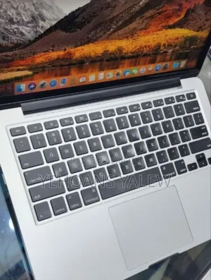 New Laptop Apple MacBook Pro 2015 8GB Intel Core I5 SSD 256GB