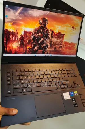 Photo - New Laptop Apple MacBook Pro 2017 8GB Intel Core I5 SSD 256GB