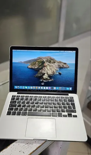 New Laptop Apple MacBook Pro 2015 8GB Intel Core I5 SSD 256GB