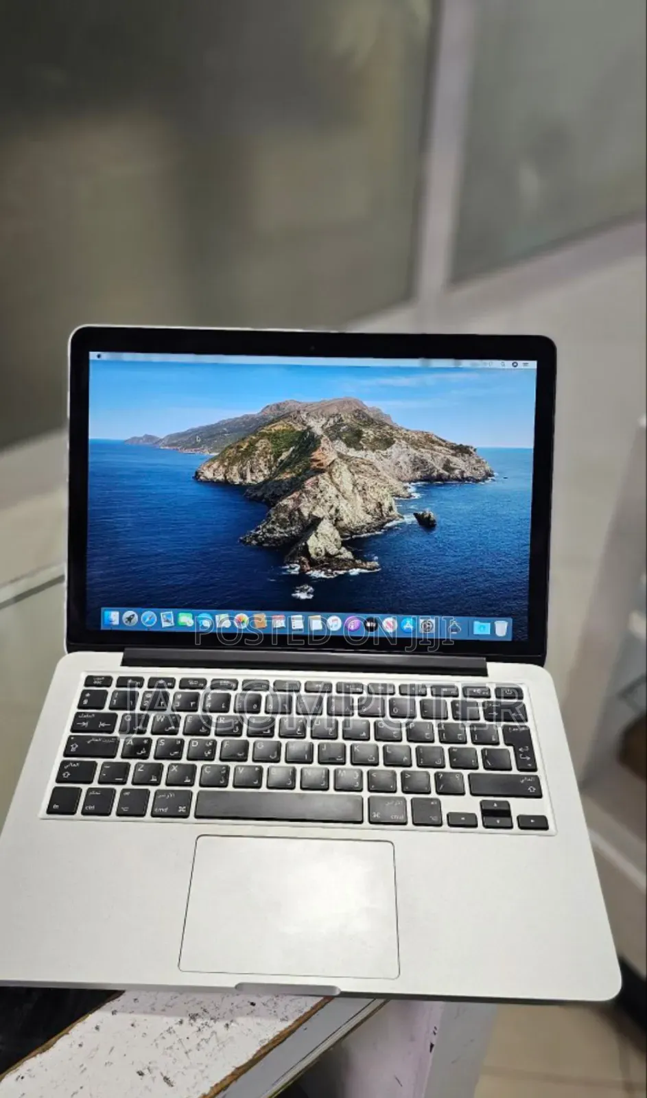 New Laptop Apple MacBook Pro 2015 8GB Intel Core I5 SSD 256GB