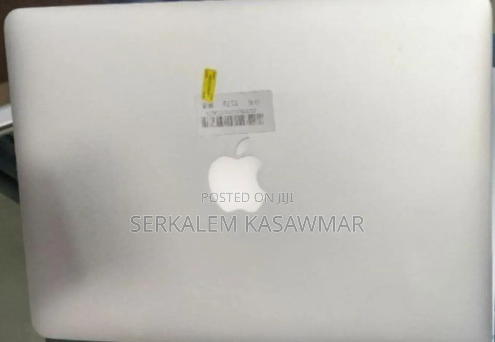 New Laptop Apple MacBook Pro 2015 8GB Intel Core I5 SSD 256GB