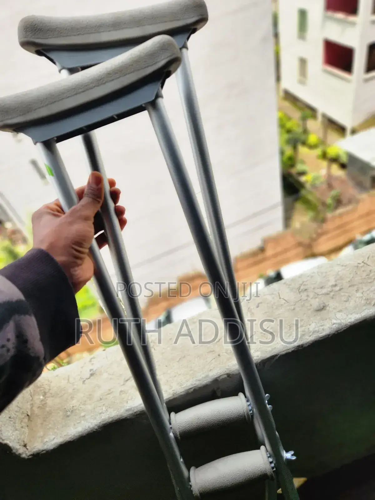 Crutches袸了brand New Adjustable Walker盎蔽stainless Walker New