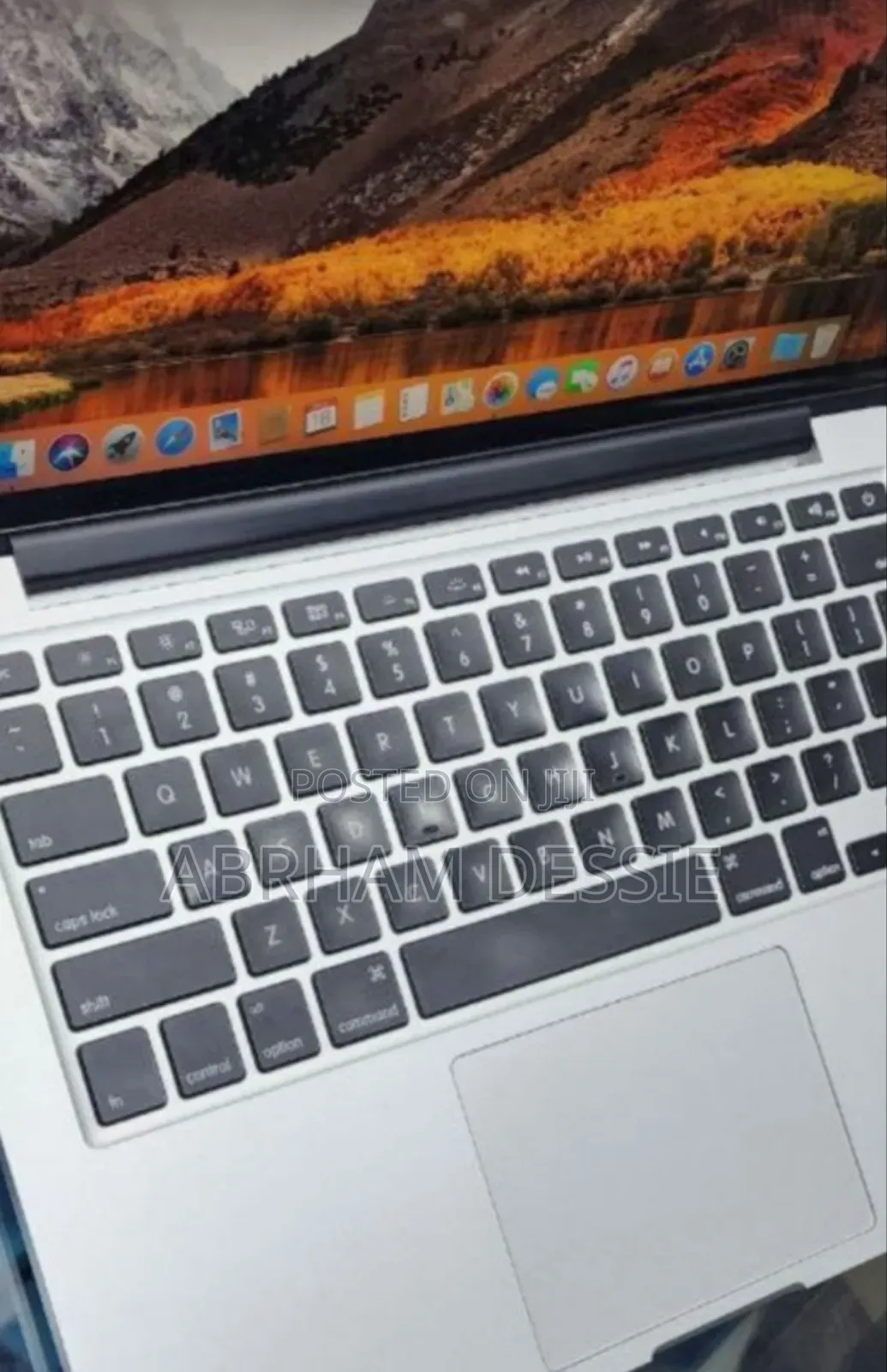 New Laptop Apple MacBook Pro 2015 8GB Intel Core I5 SSD 256GB