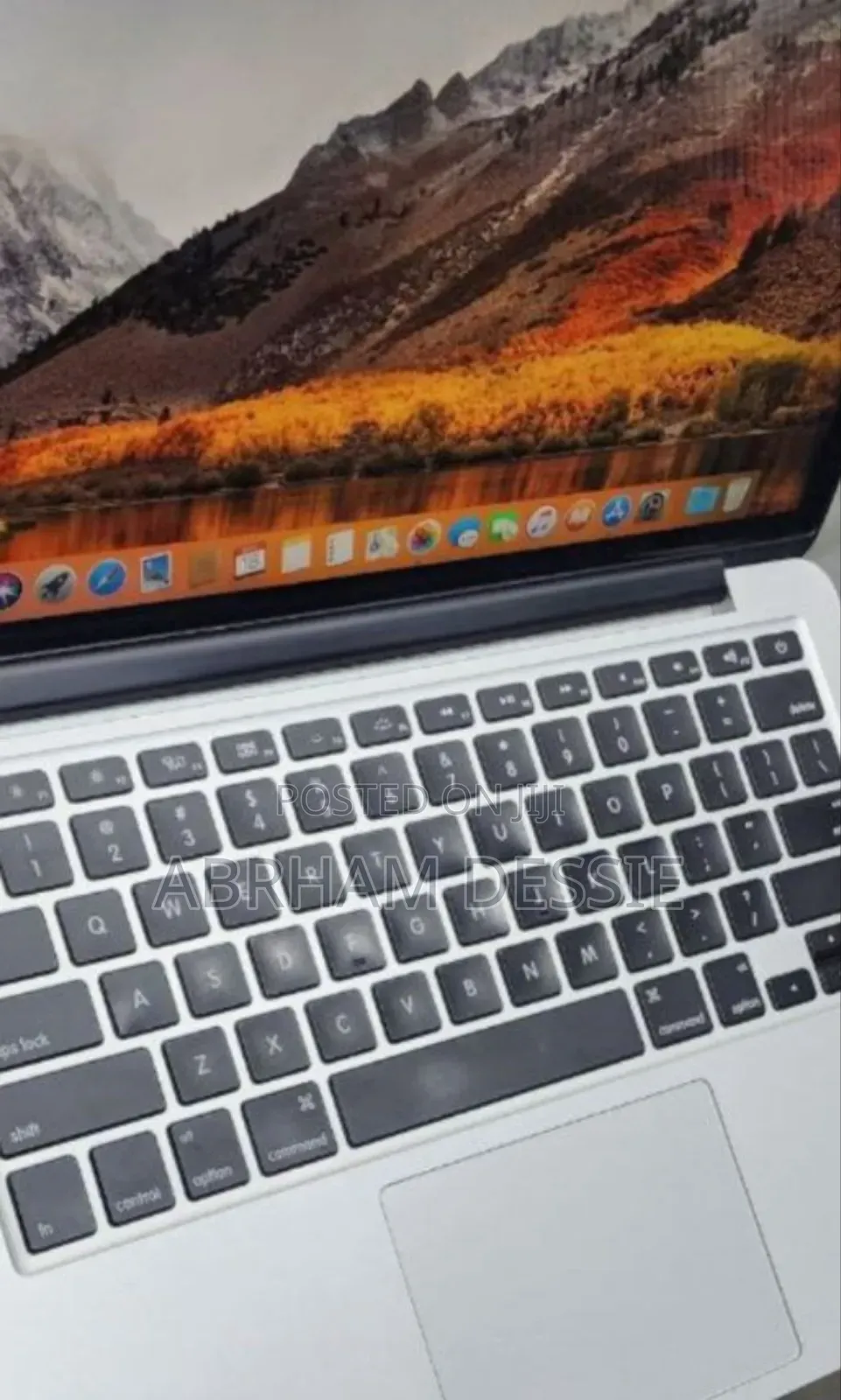 New Laptop Apple MacBook Pro 2015 8GB Intel Core I5 SSD 256GB