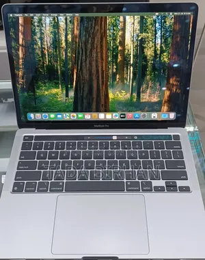 Photo - New Laptop Apple MacBook Pro M1 8GB Apple M1 Pro SSD 256GB