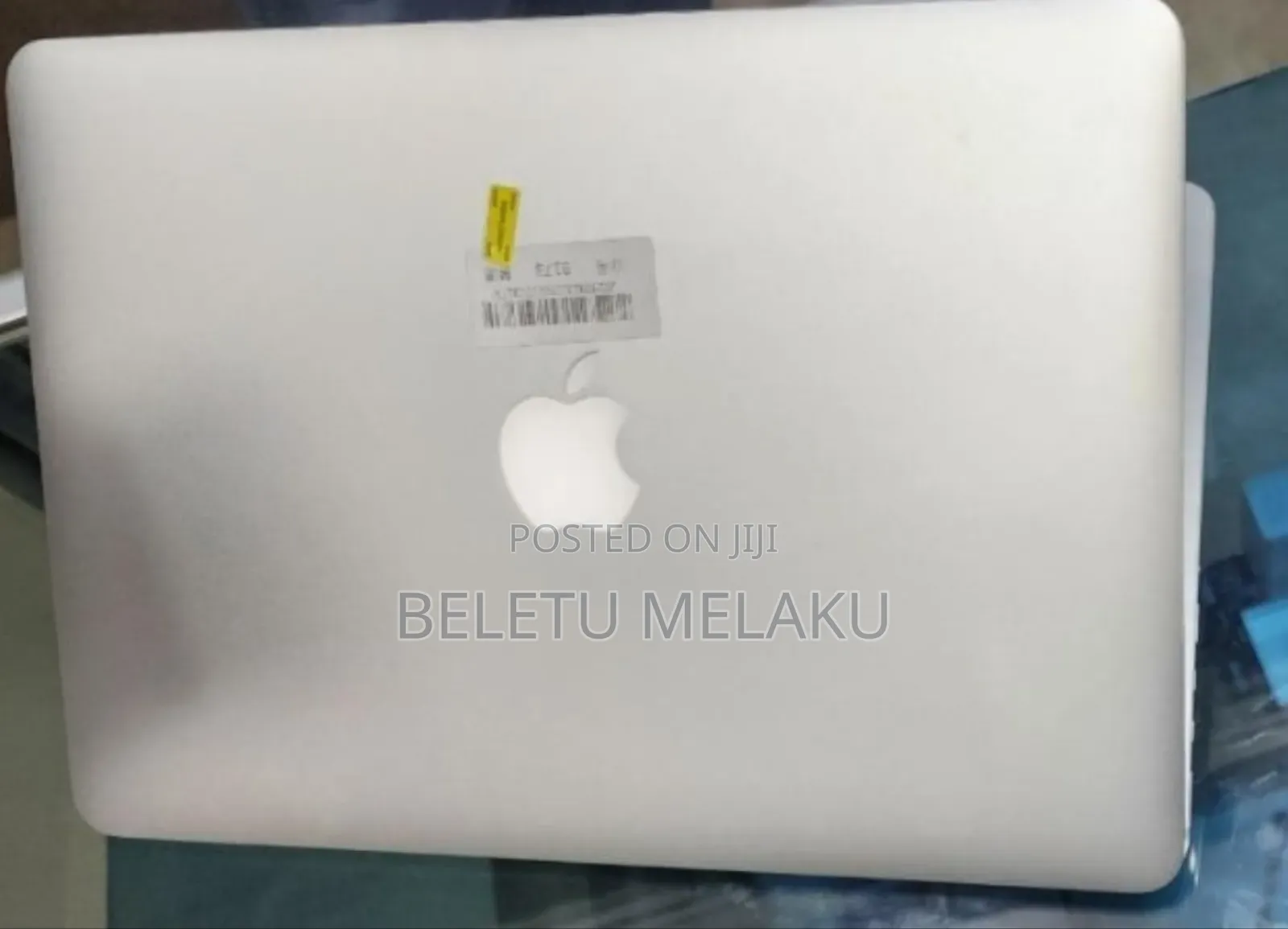 New Laptop Apple MacBook Pro 2015 8GB Intel Core I5 SSD 256GB