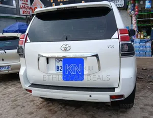 Toyota Land Cruiser Prado 4.0 Petrol TX 2012 White