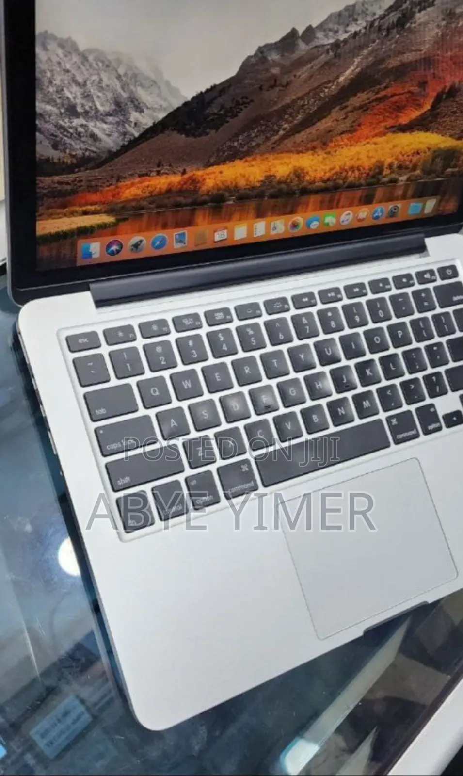 New Laptop Apple MacBook Pro 2015 8GB Intel Core I5 SSD 256GB