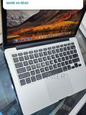 New Laptop Apple MacBook Pro 2015 8GB Intel Core I5 SSD 256GB