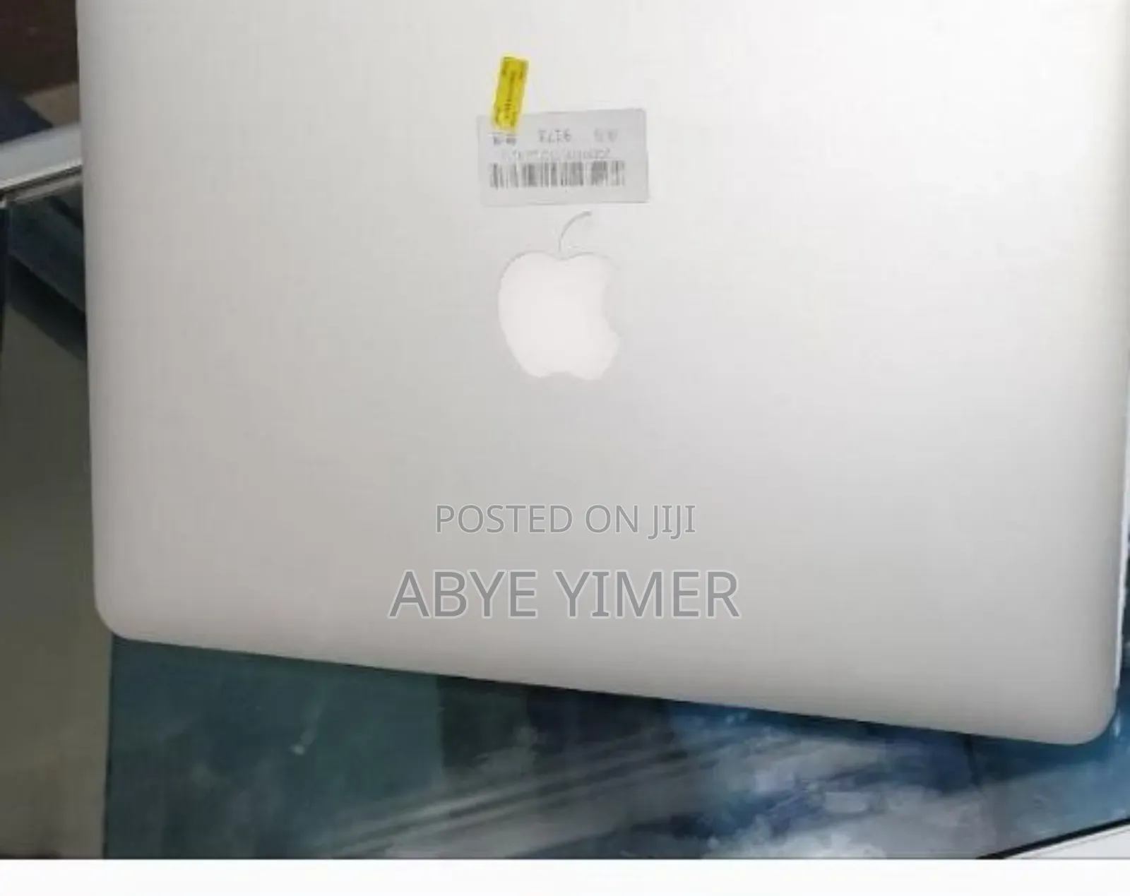 New Laptop Apple MacBook Pro 2015 8GB Intel Core I5 SSD 256GB