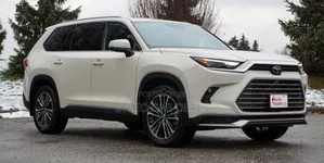 Photo - New Toyota Grand Highlander Hybrid 2024 White