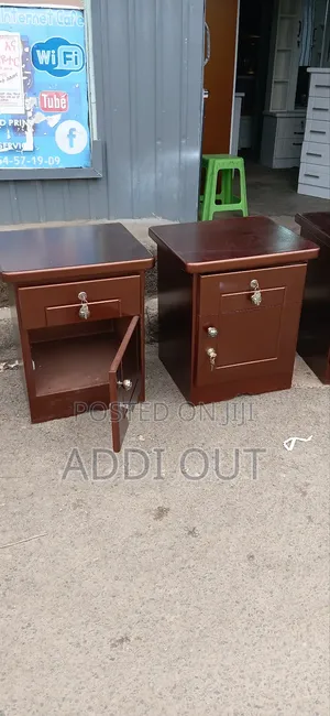 ኮሞዲኖ/Comodino