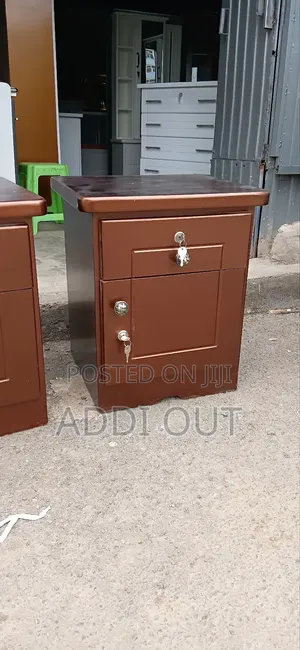 ኮሞዲኖ/Comodino