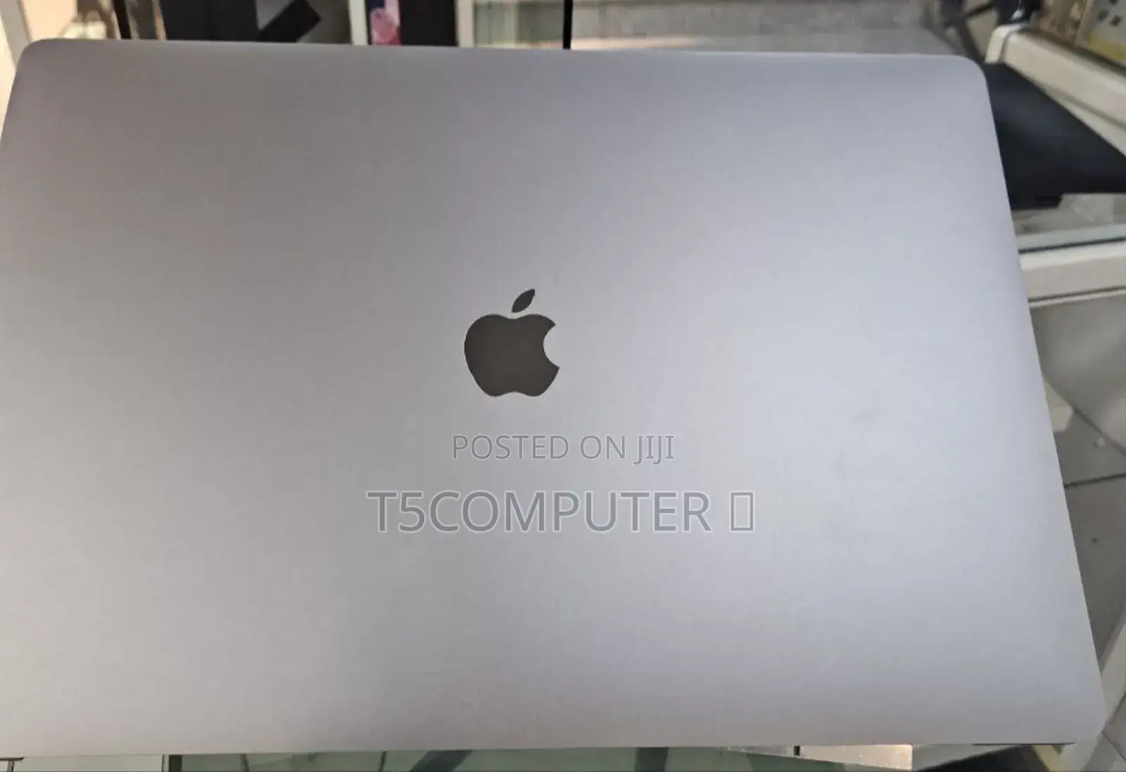 New Laptop Apple MacBook Pro 2019 16GB Intel Core I7 SSD 512GB